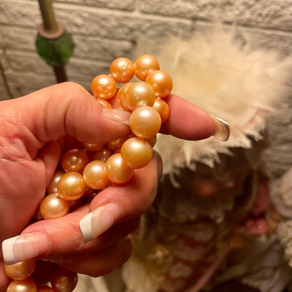 Authentic golden pink south sea pearl necklace - Picture 14 of 16